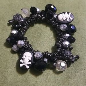 Skull and Bones Pirate Charms Stretch Bracelet